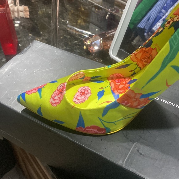 ALDO Heels - Picture 3 of 3